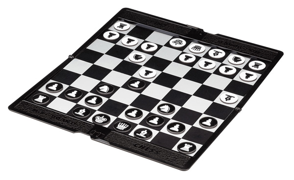 Magnetic Folding Chess